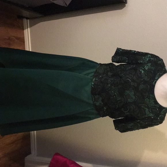 Belle Badgley mischka emerald lace & satin - Picture 2 of 4